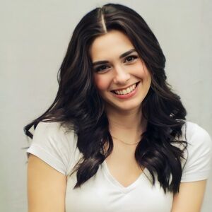 Meet your Posher, Maya